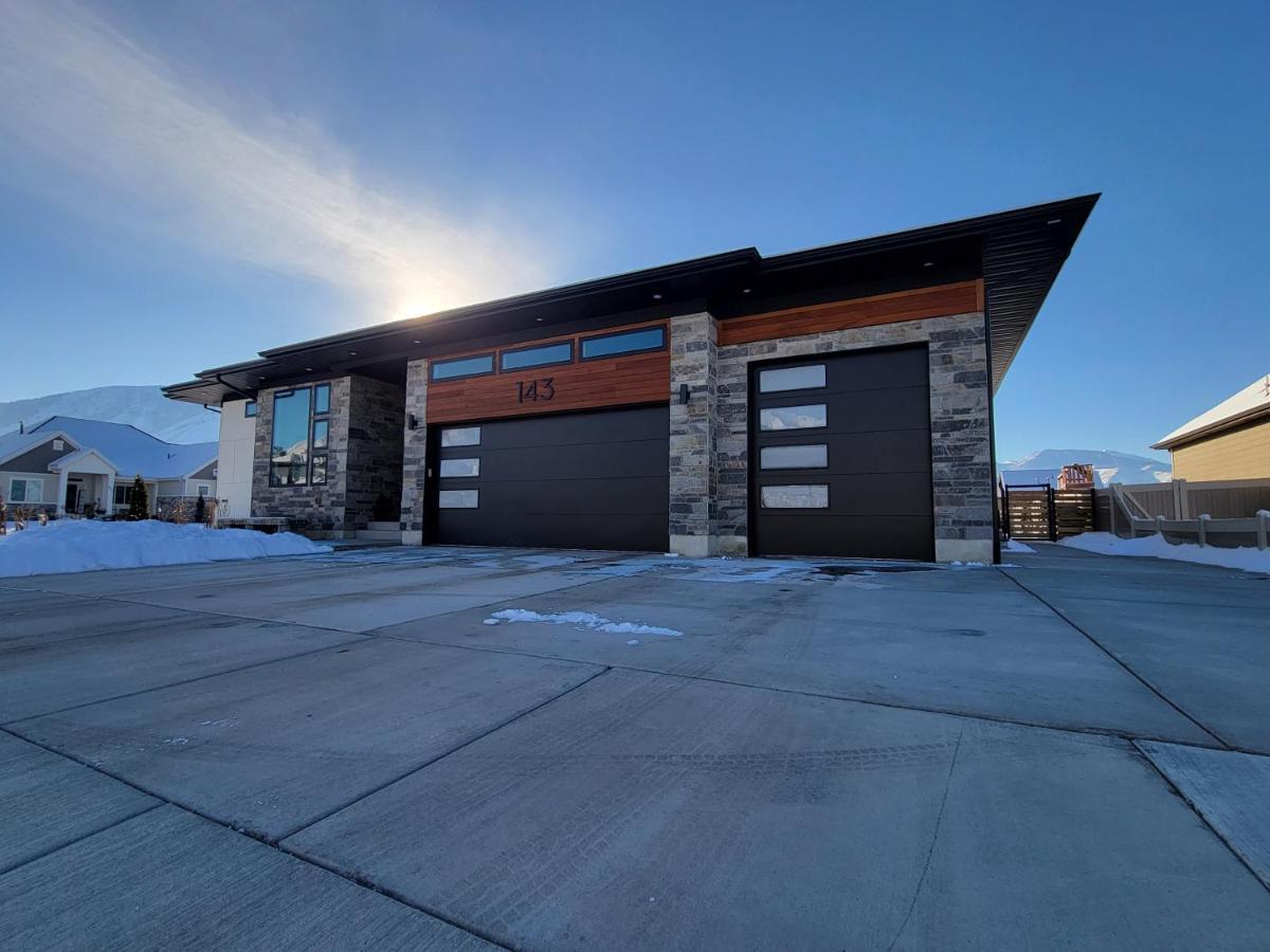 Spacious & Modern Apartment, Close To Universities And Mountains Mapleton Exterior foto